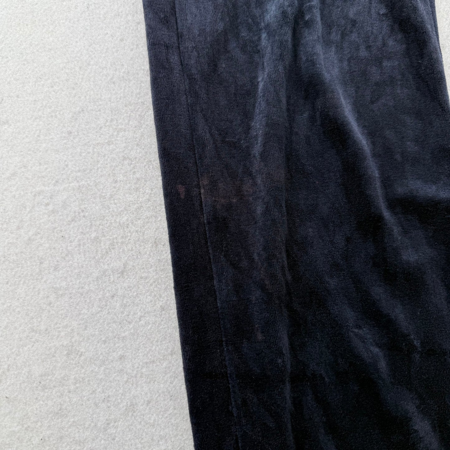 Juicy Couture Women's Navy Blue Velour Flared Track Pant Back Snap Pocket Size M