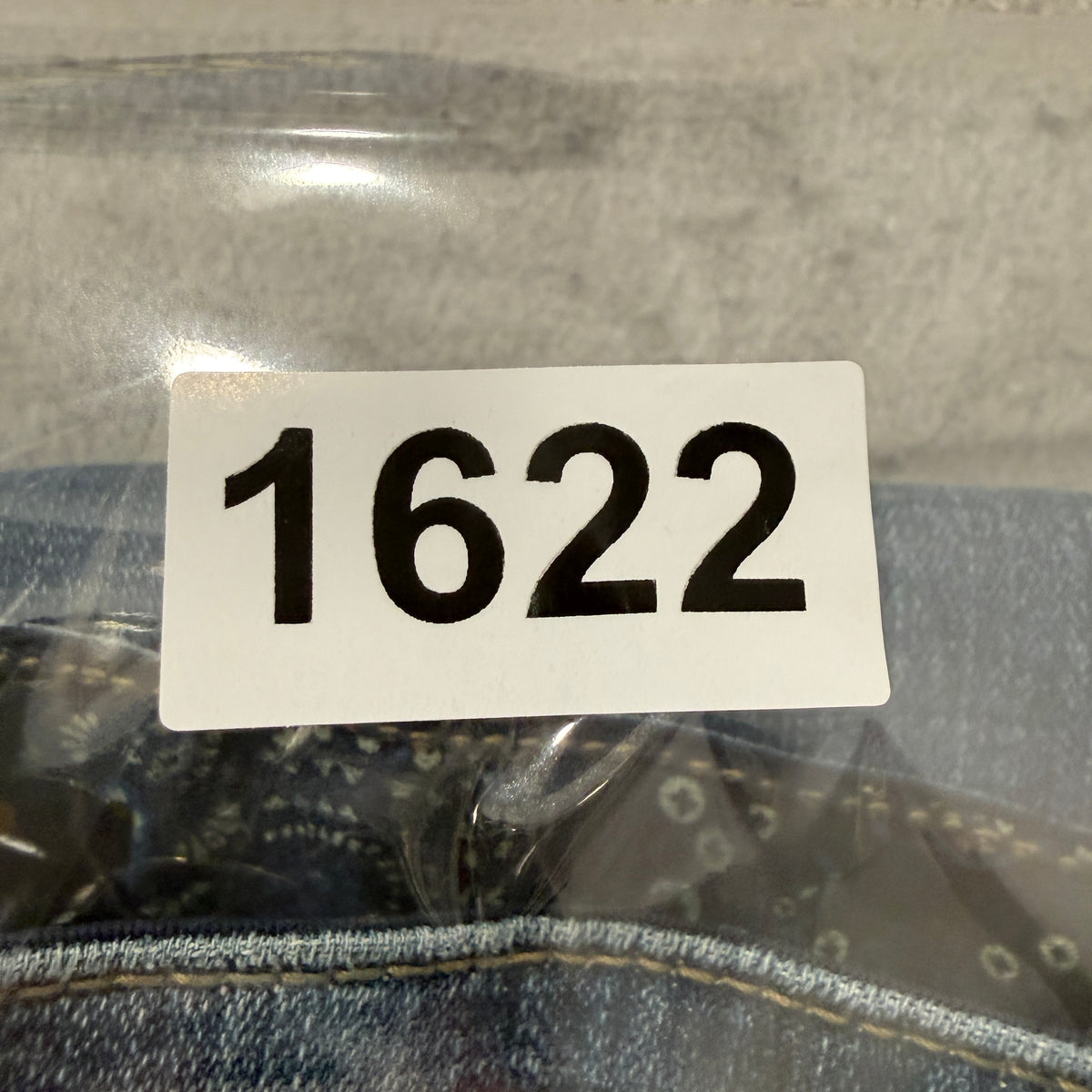 Levis 525 Perfect Waist Boot Cut Jeans Medium Wash Size 12 photo 8