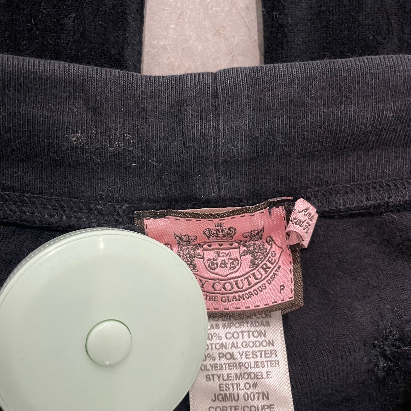 Black VINTAGE Velour Juicy Couture Flared Pants w/ RARE BACK SNAP POCKETS | SIZE PETITE