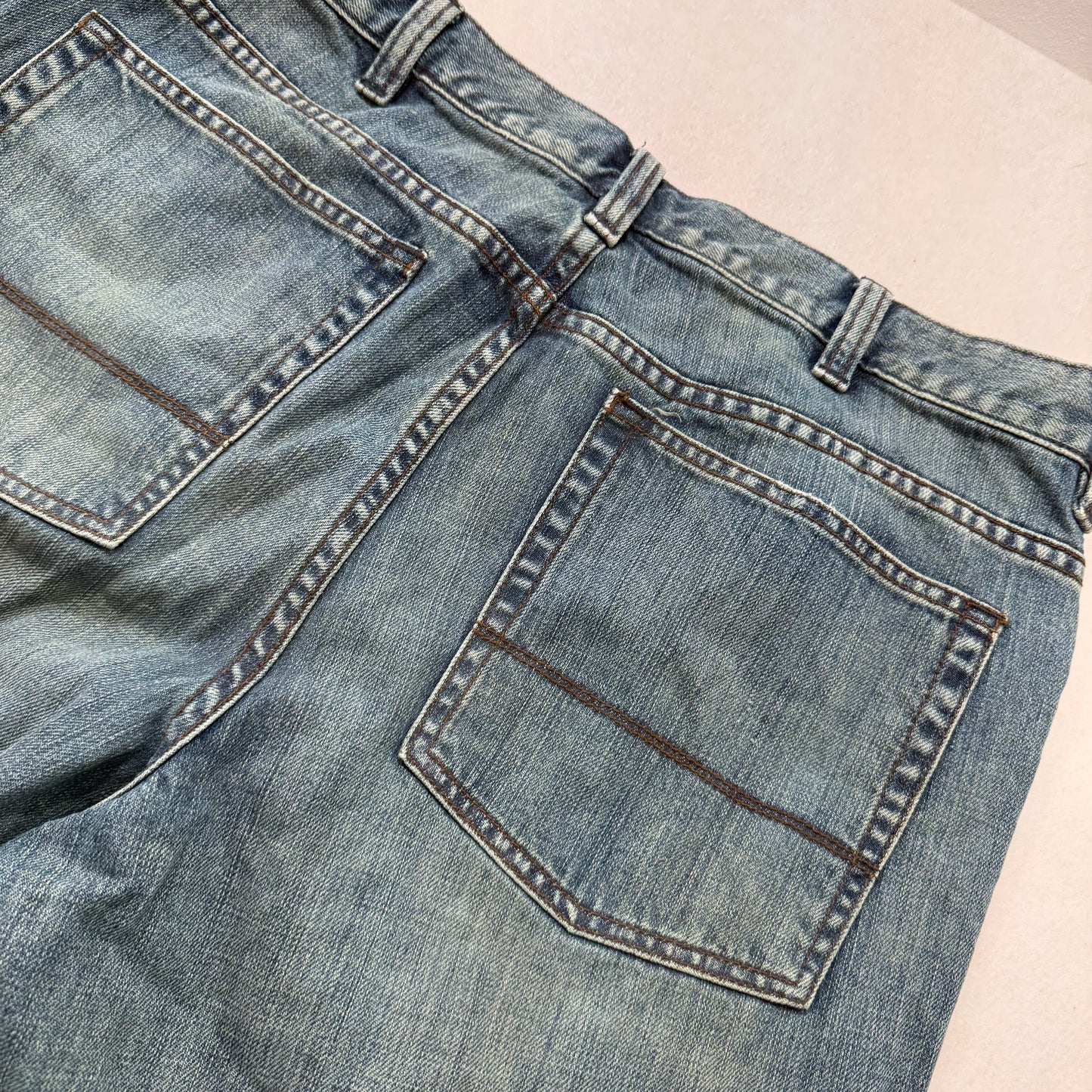 Old Navy Men's Medium Wash Blue Denim Relaxed Straight Wide Leg Jeans Size 36