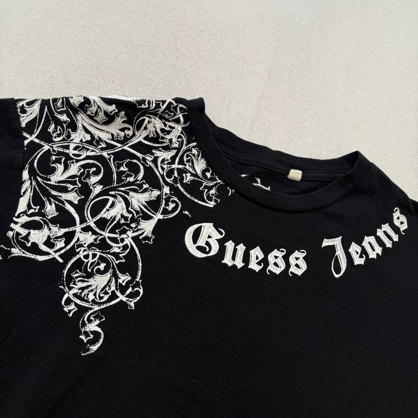 Guess Jeans Black Graphic T-Shirt “Legends Never Die” Gothic Print Size L