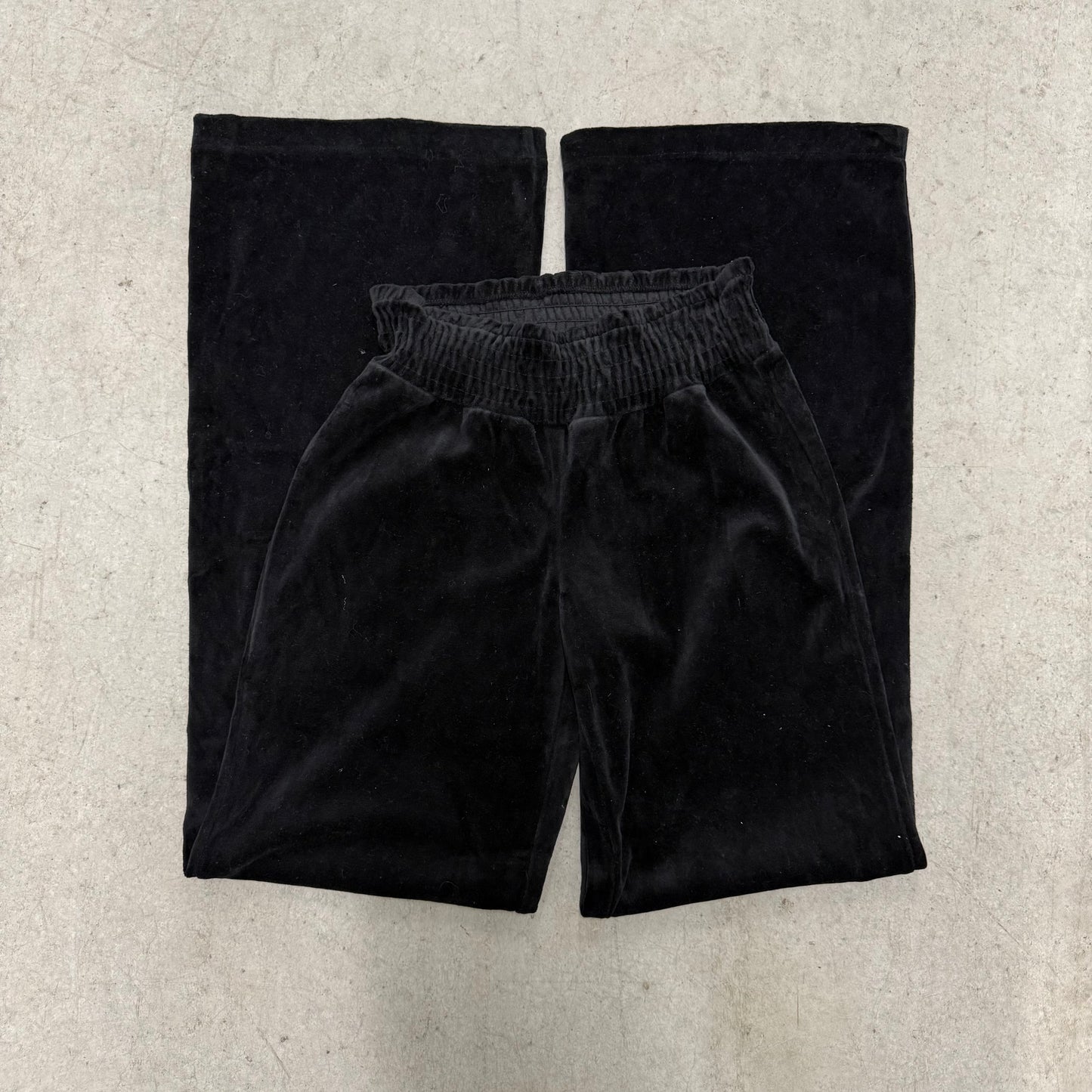 Black VINTAGE Velour Juicy Couture Flared Pants w/ RARE UNIQUE LACE DETAIL SIZE M
