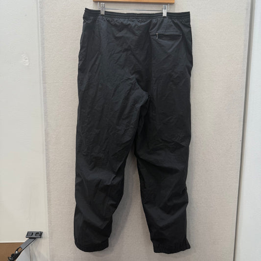 Nike Men's Black Straight Leg Track Pant Zippered Hem Pocket Performance Size L