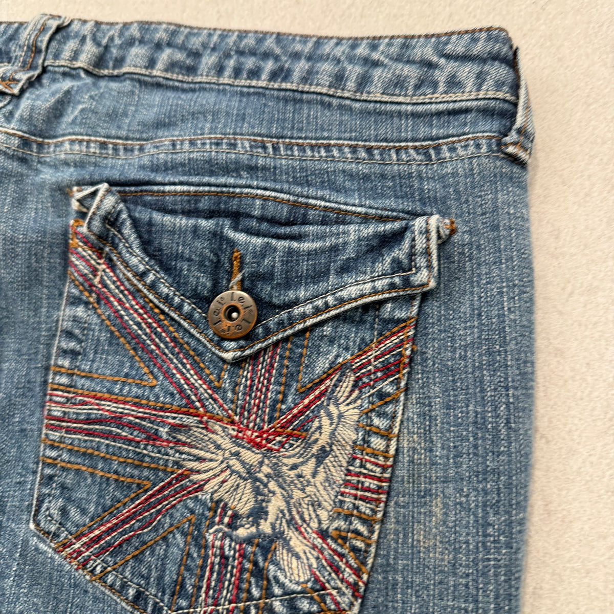 Lei Chelsea Low Rise Womens Blue Flare Jeans Eagle Embroidered Flap Pockets - 15