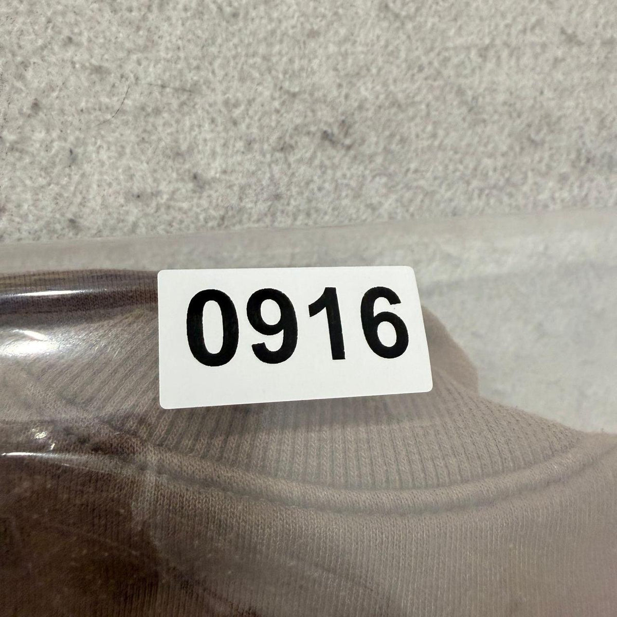 Vintage Y2K 2000's H&M Brown Boxy Blank Crewneck Sweatshirt