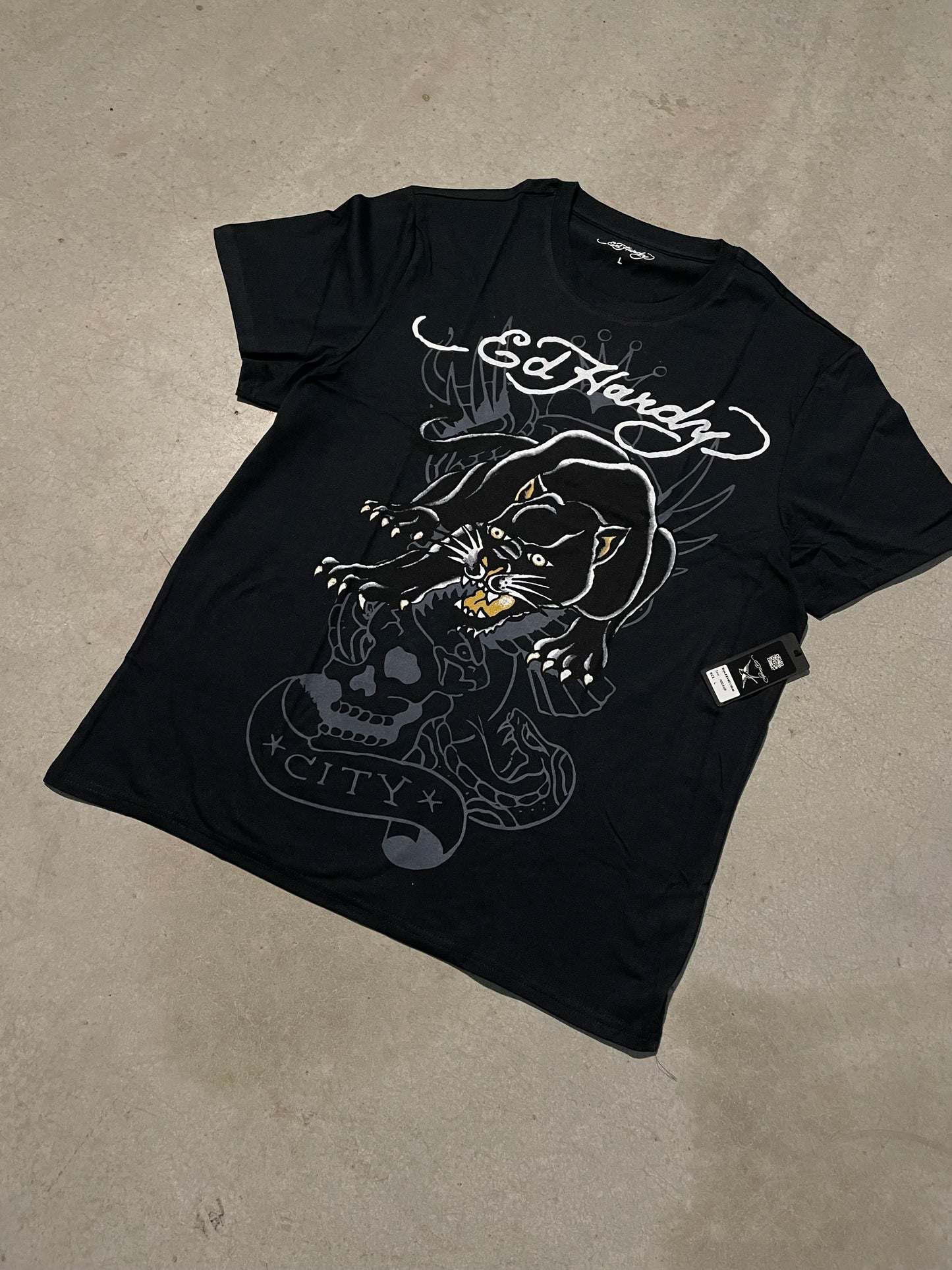 Ed hardy “crouching panther” black tee