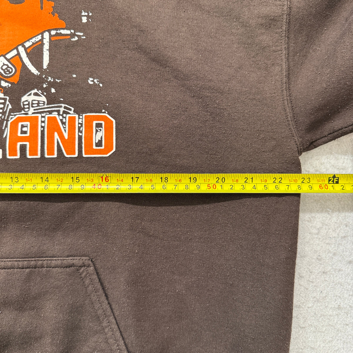 Gildan The Land hoodie chest
