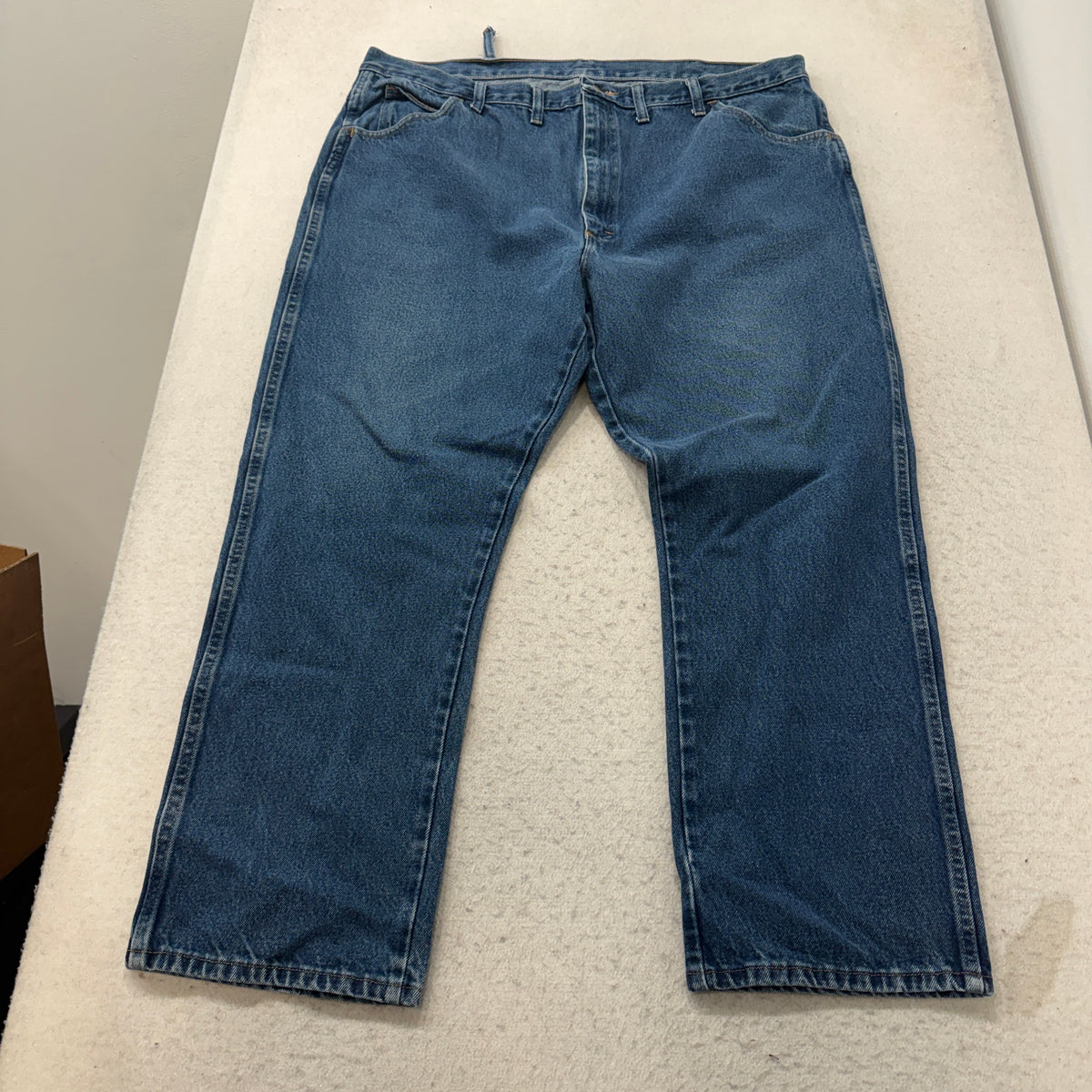 Medium Wash Relaxed Fit Jeans Size 44x30 photo 2