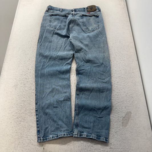 Wrangler Relaxed Fit Light Wash Jeans Size 38x30 photo 2
