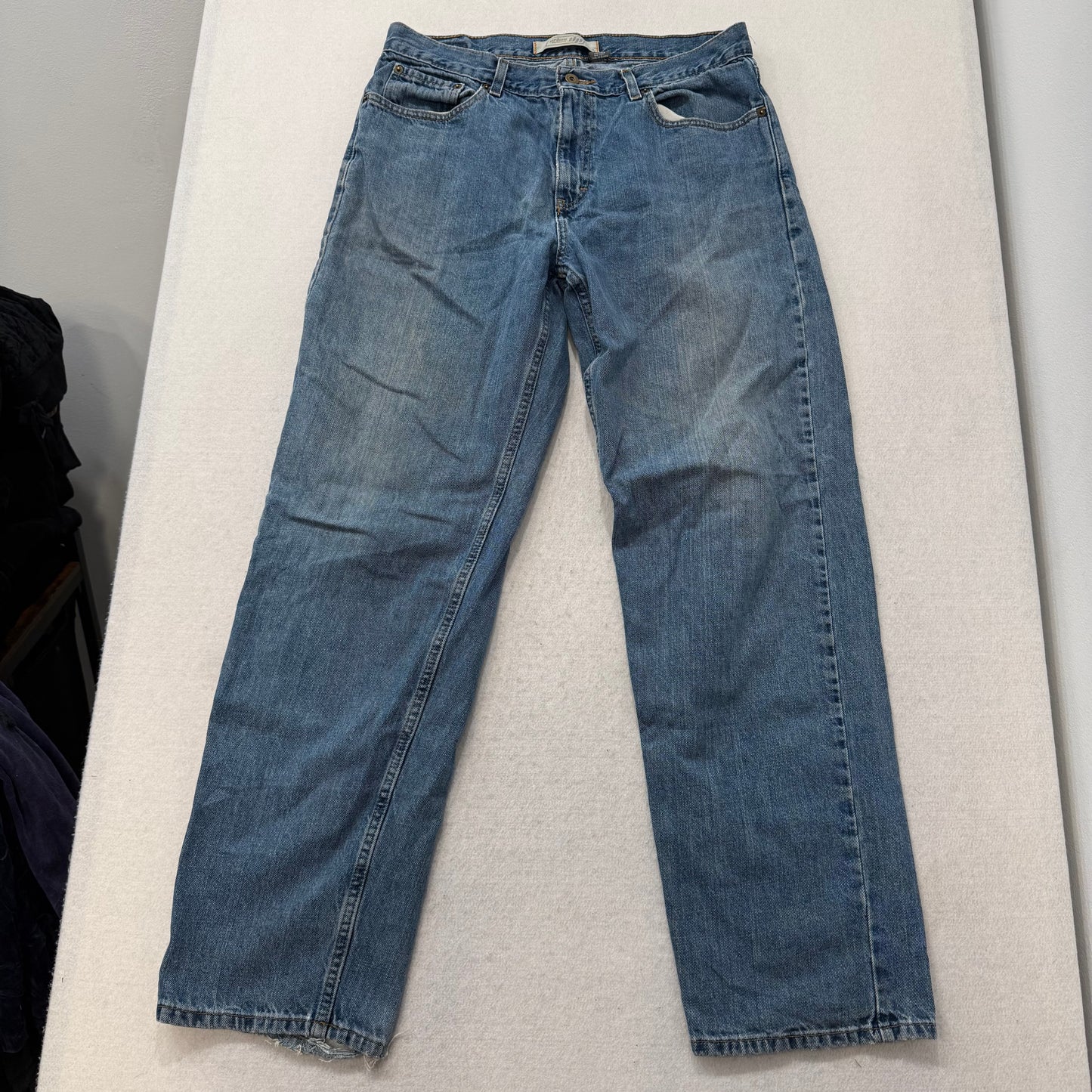 Urban Pipeline Men's Medium Wash Blue Denim Loose Fit Straight Leg Jeans Size 34