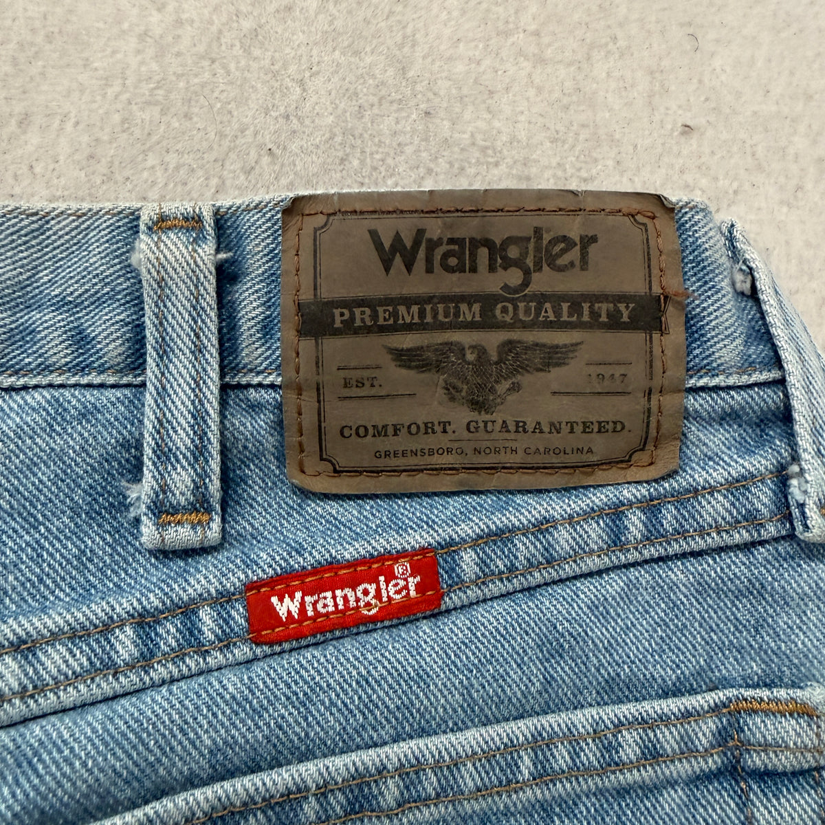Wrangler Relaxed Fit Jeans Men's Light Wash Blue Denim Five Pocket Size 36 photo 6