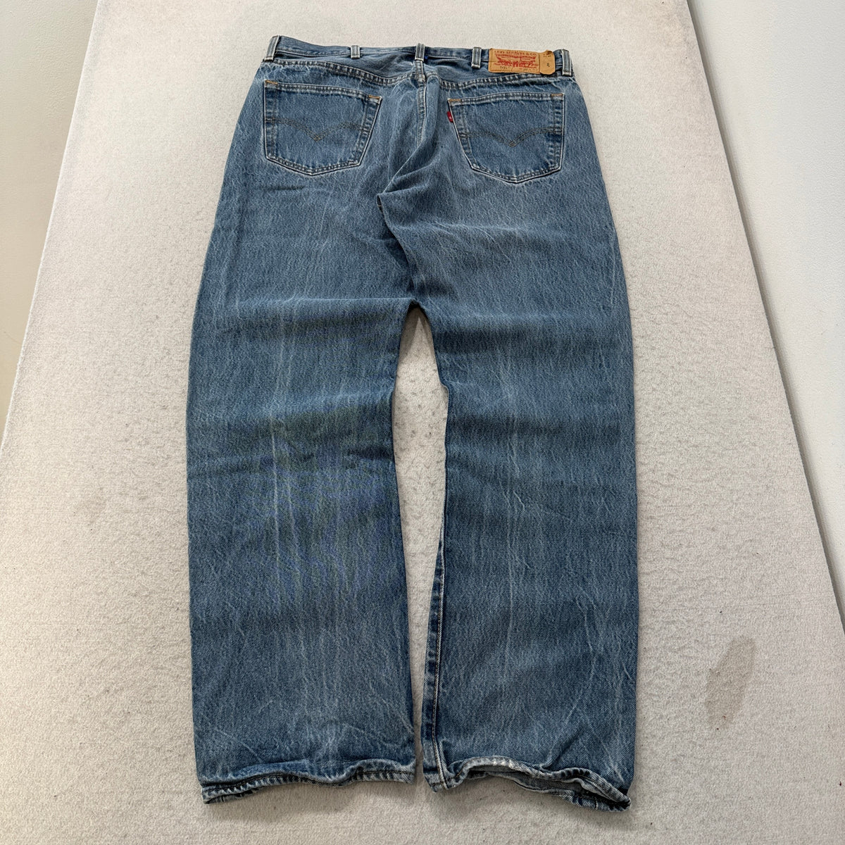 Levis 501 Medium Wash Button Fly Jeans Size 38x34 photo 2