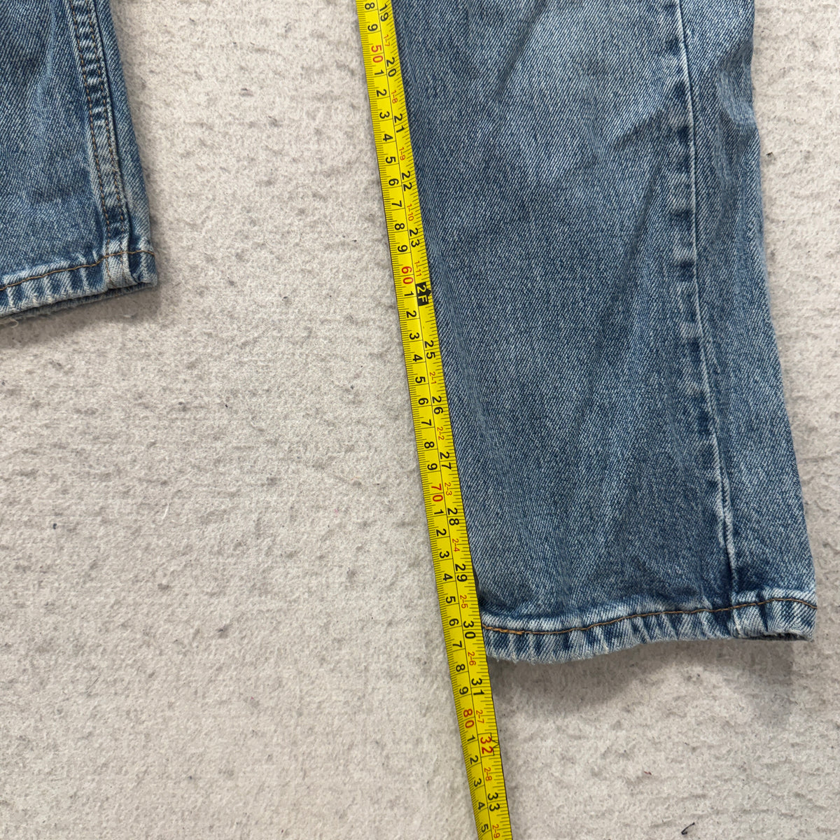 Levis Light Wash Straight Leg Jeans Size 29x32 photo 5