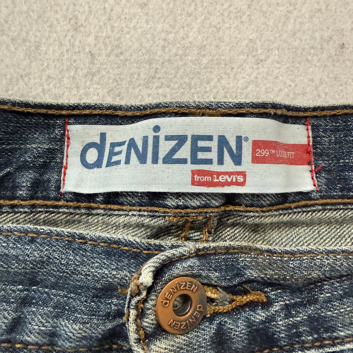 Levi's Denizen 299 Men's Blue Denim Jeans Loose Fit Zip-Fly Pockets Size W38