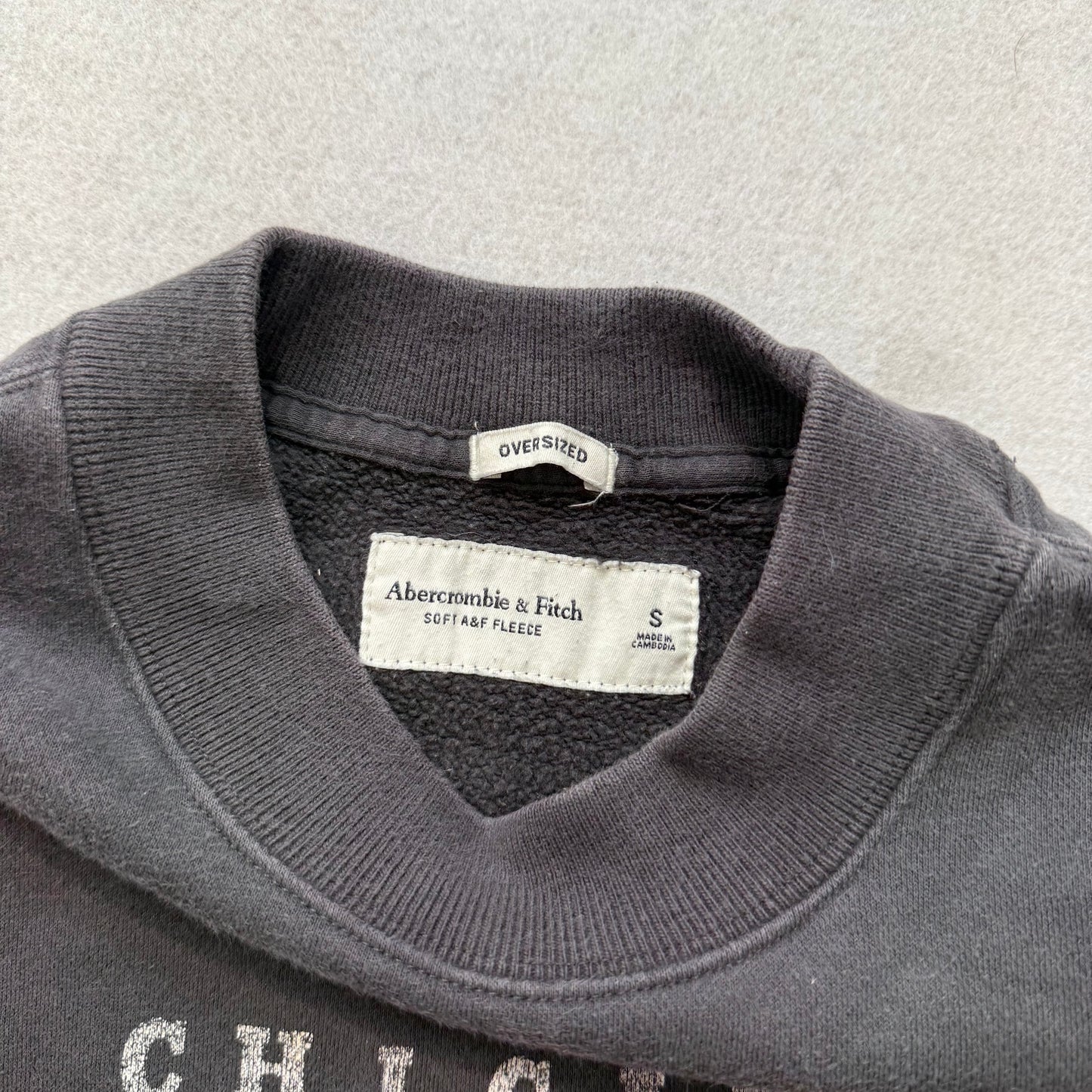 Abercrombie & Fitch Men's Charcoal Fleece Oversized Sweatshirt Graphic Size S