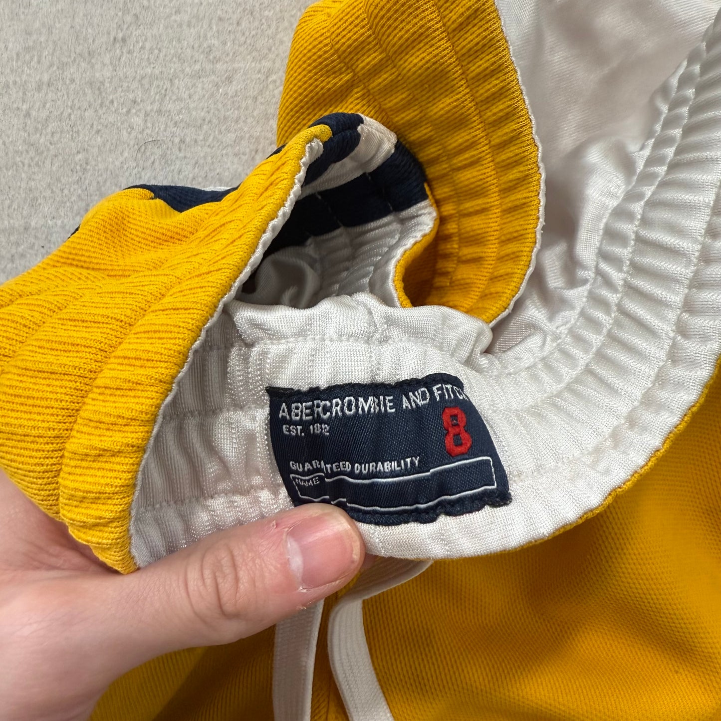 Abercrombie & Fitch Men's Mustard Yellow Mesh Gym Athletic Shorts Logo Size 8