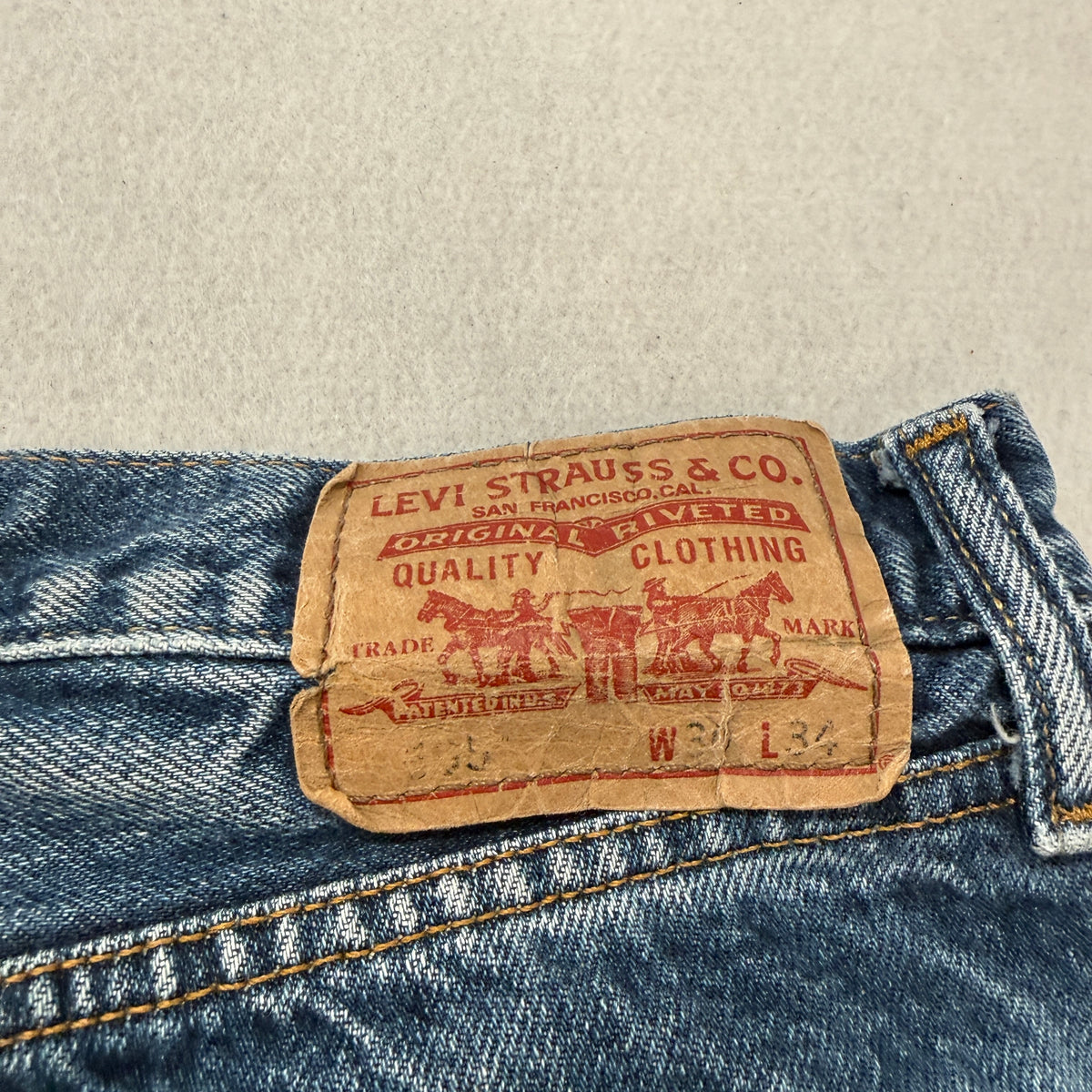 Levis 505 Straight Fit Medium Wash Jeans Size 36x34 photo 8