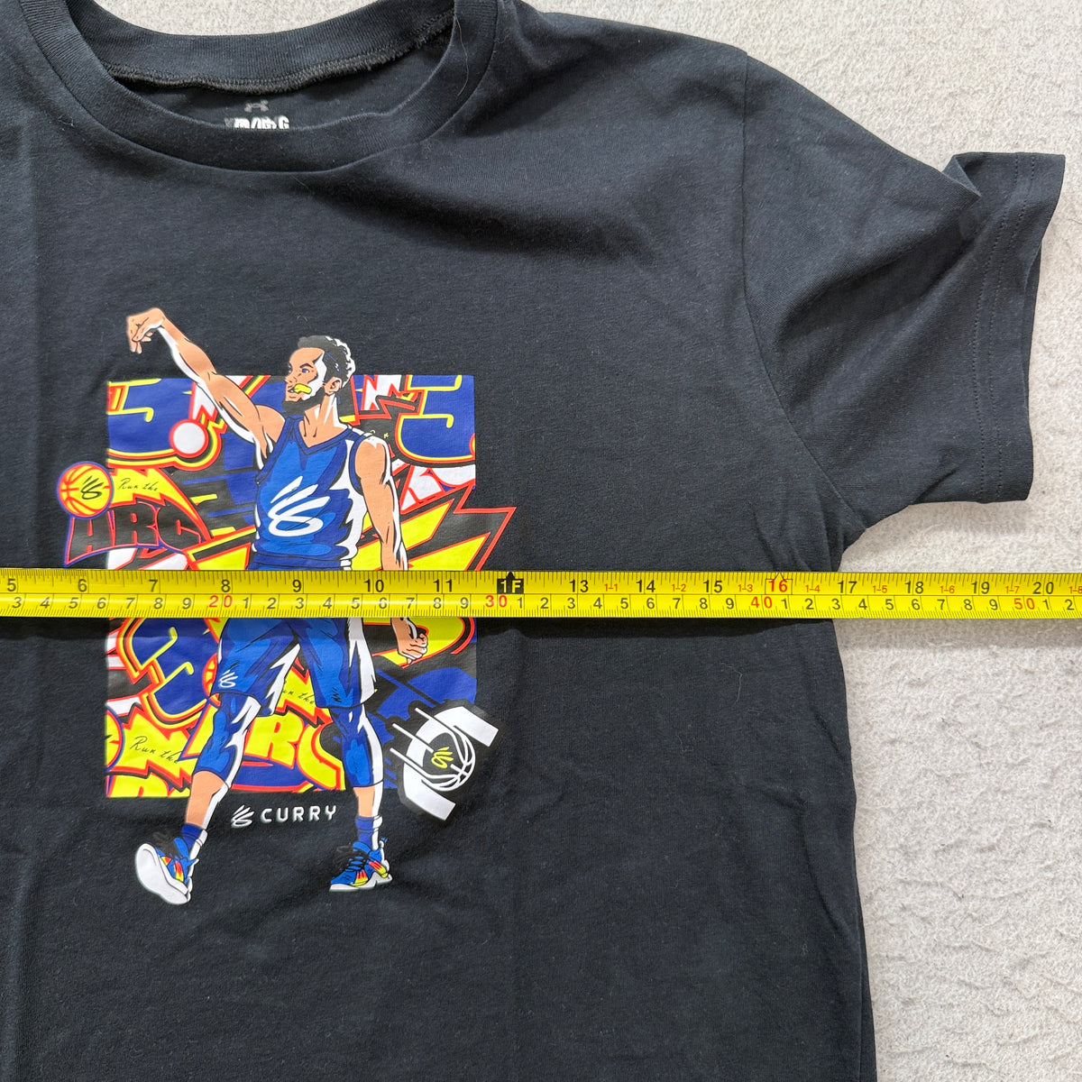 Under Armour Curry tee chest