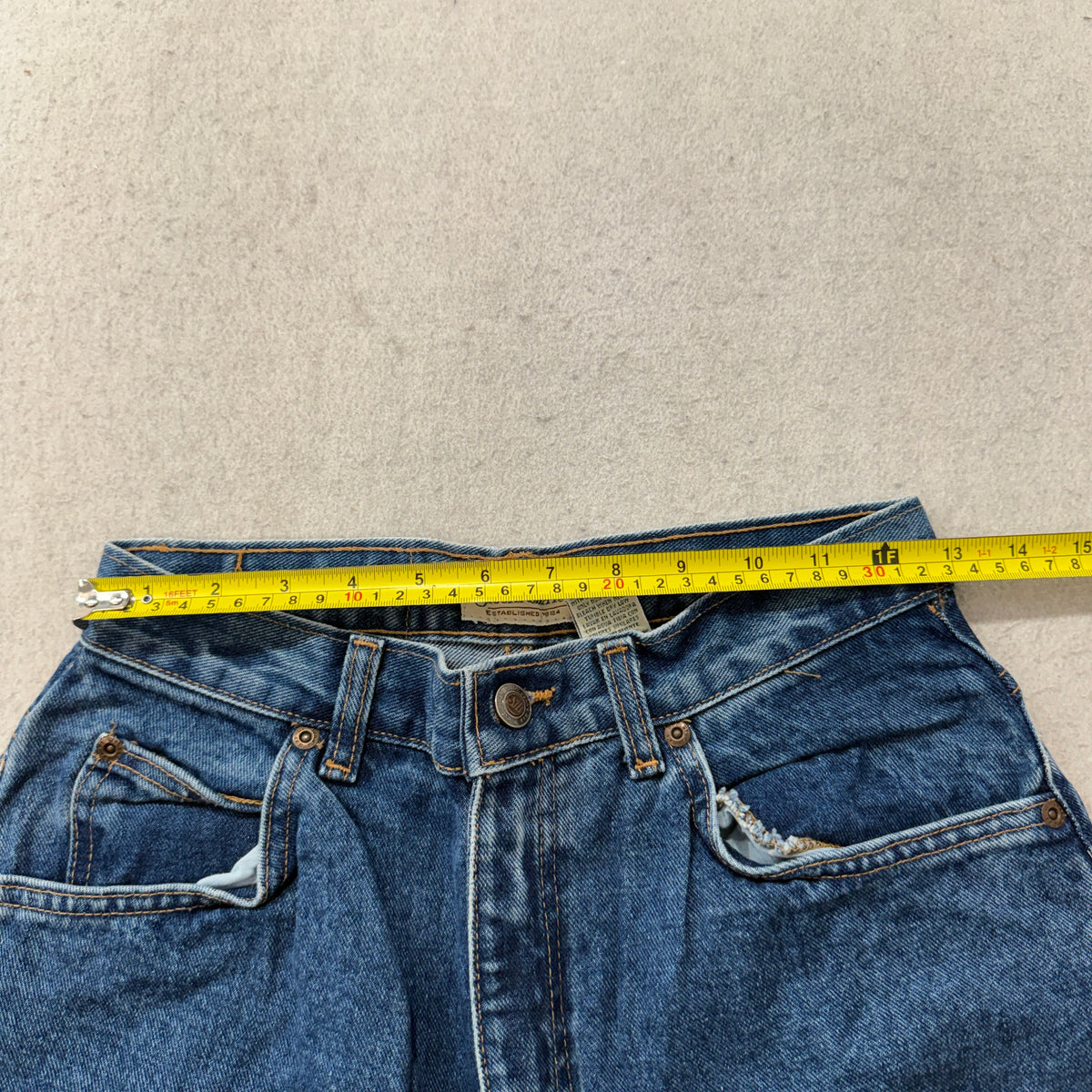 Vintage St. John's Bay Jeans Women's Medium Wash High Rise Tapered Size 10 photo 4