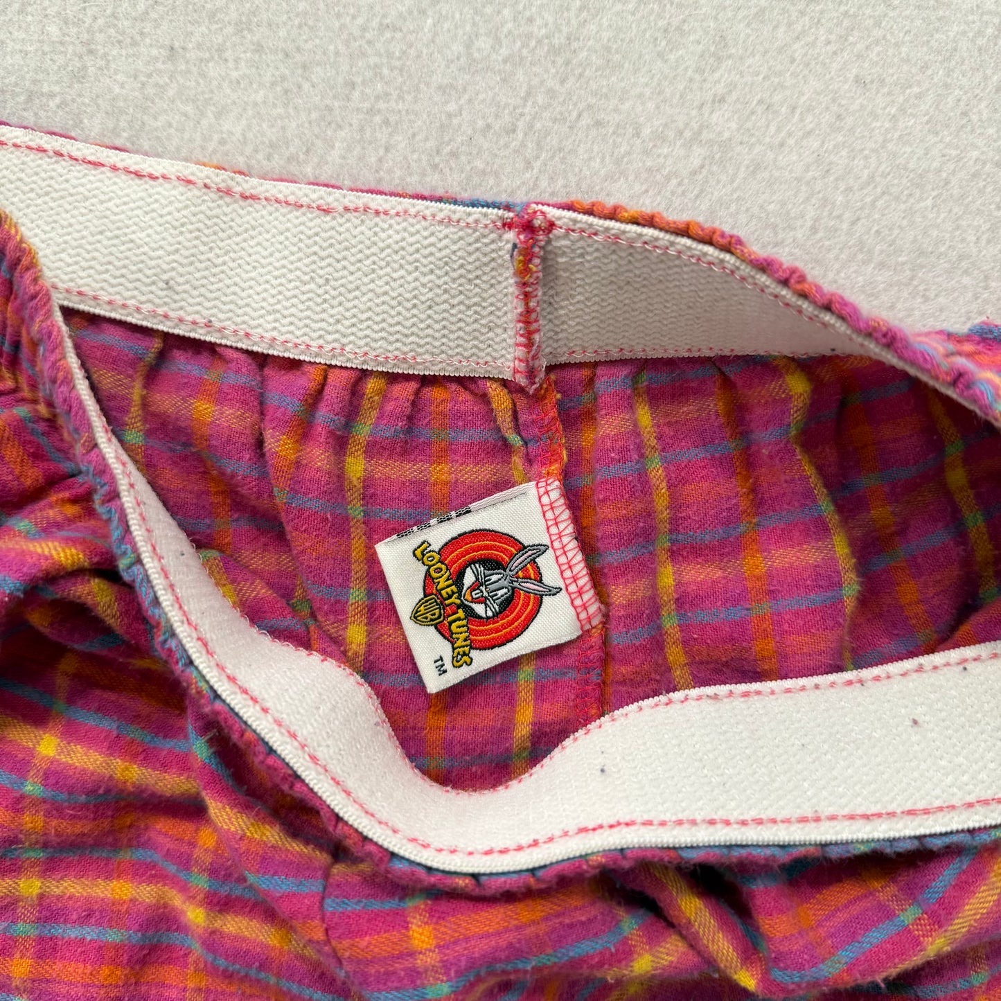 Vintage Looney Tunes Tweety Bird Men Red Plaid Cartoon-Themed Boxer Short Size L