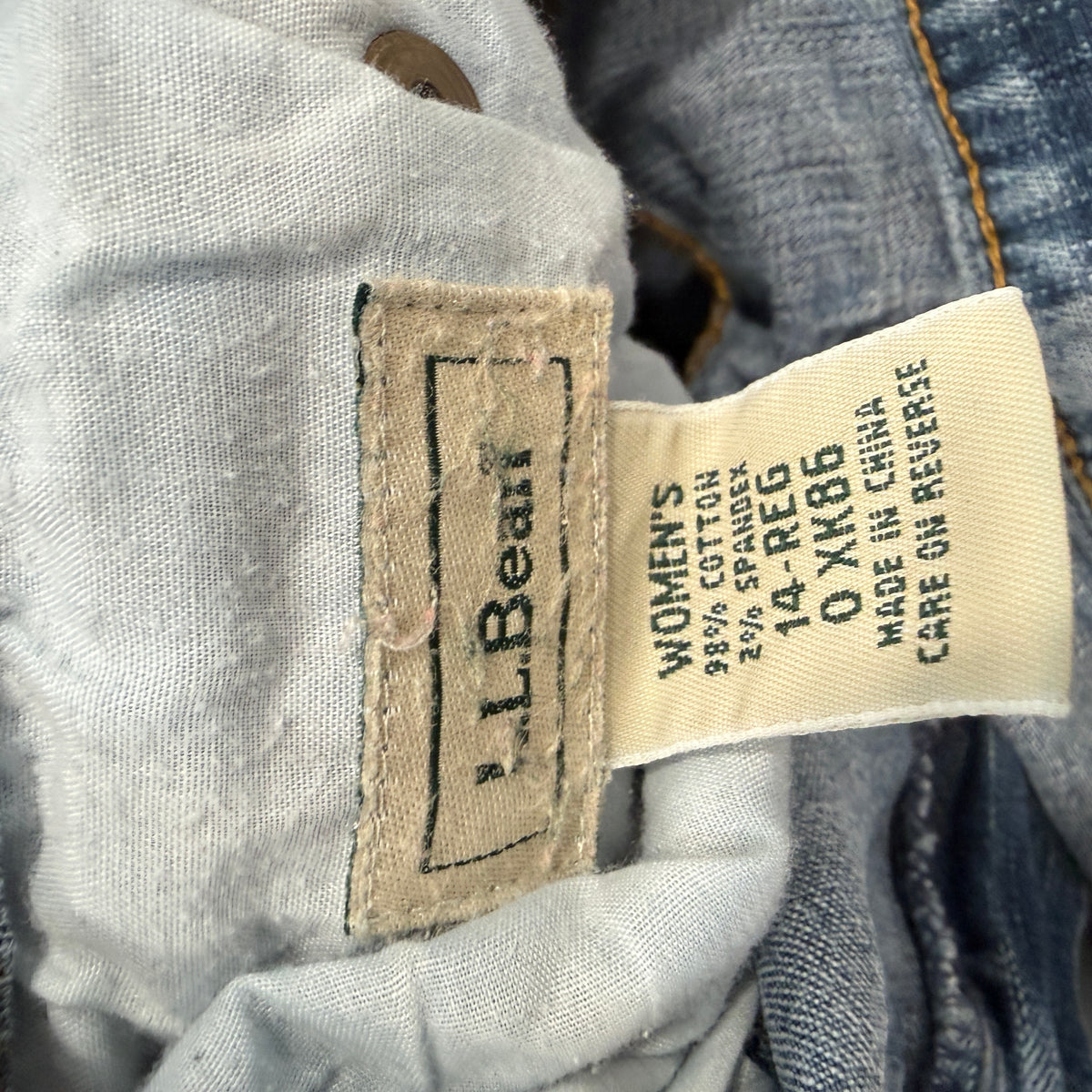 L.L.Bean Womens Medium Wash Boot Cut Jeans Size 14 photo 3