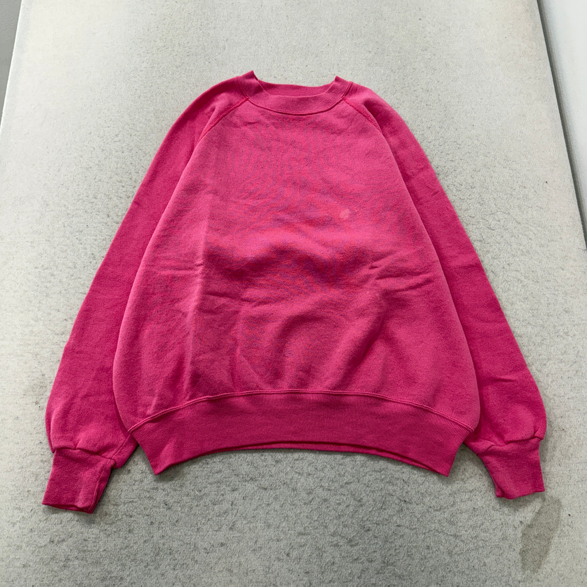 Bassett-Walker Vintage Pink Blank Raglan Crewneck Sweatshirt Size XL photo 1