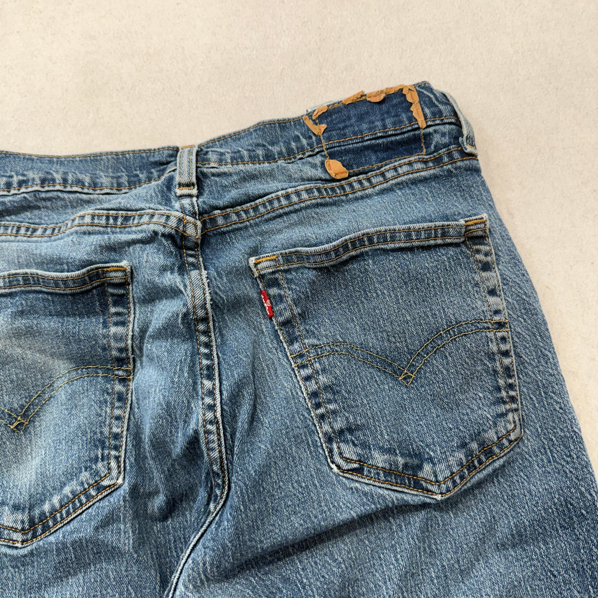 Levis Medium Wash Straight Leg Jeans Size 32x30 photo 7