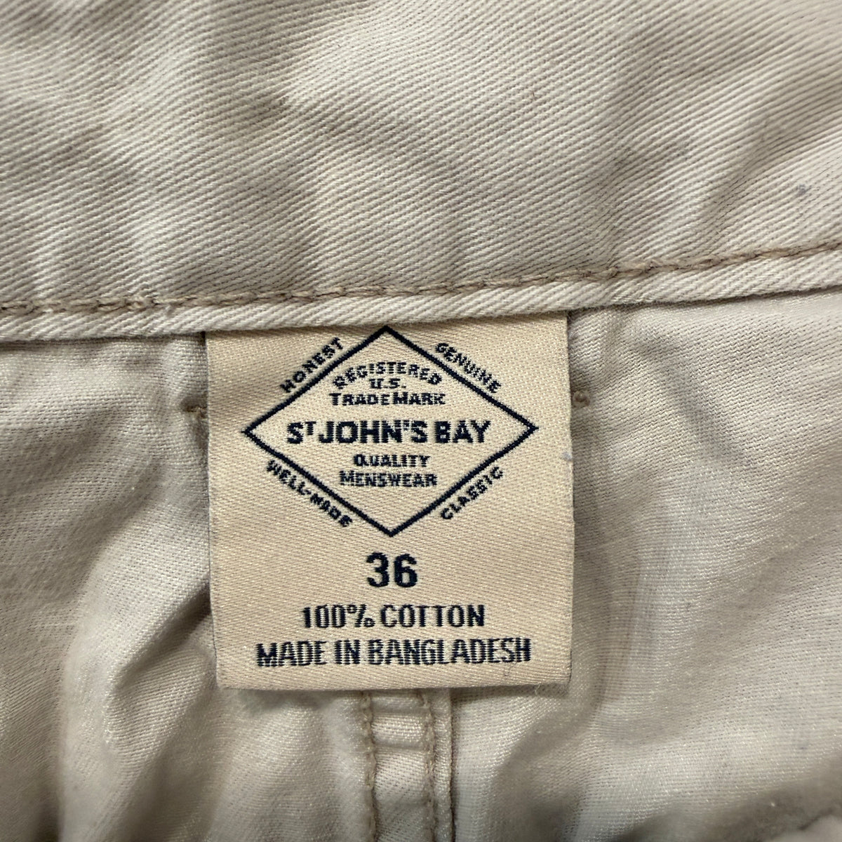 St. John's Bay Cargo Shorts Men's Khaki Beige Cotton Utility Pockets Size 36 photo 3