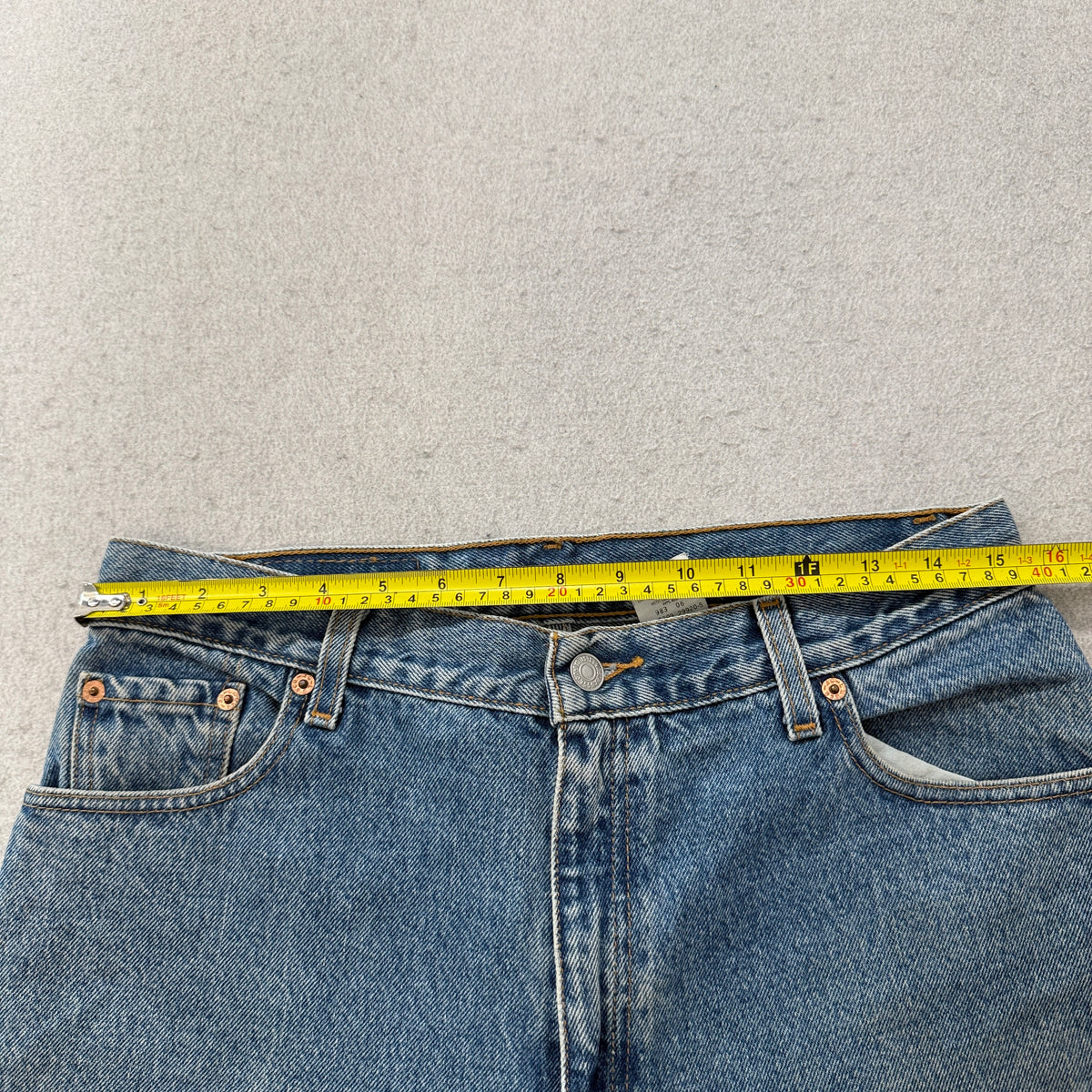 Levis Vintage 550 Relaxed Tapered Jeans Size 12 photo 4