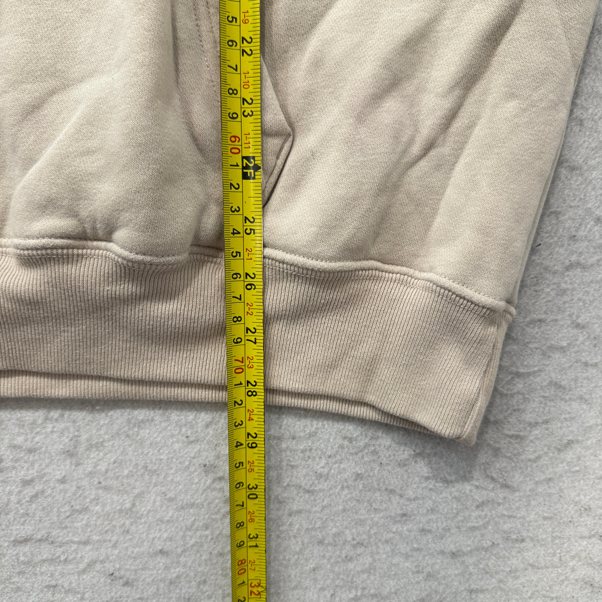 Hollister Men's Beige Fleece Pullover Hoodie Kangaroo Pockets Y2K Logo Size XL