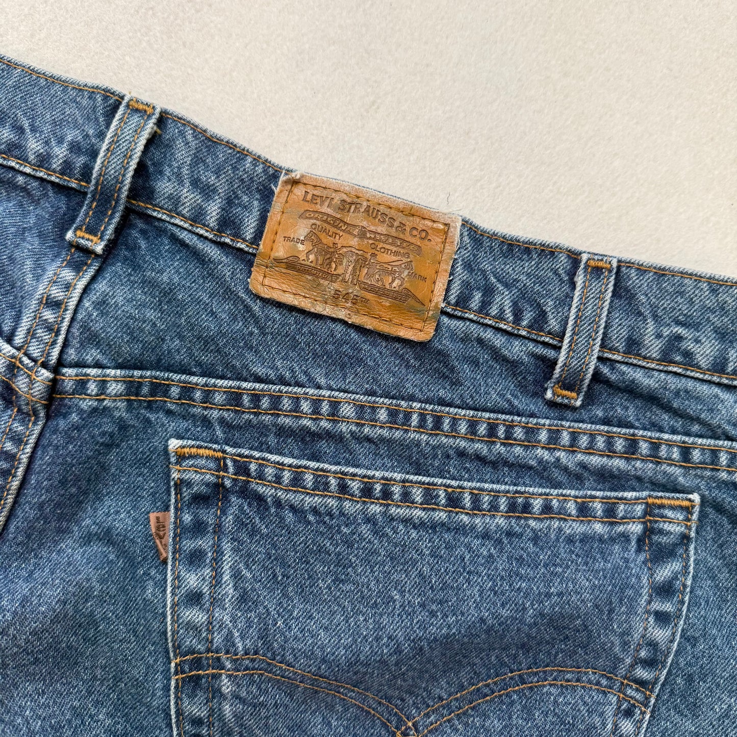 Levi's Strauss & Co Men's Medium Wash Blue Denim Relaxed Fit Baggy Jeans Size 42