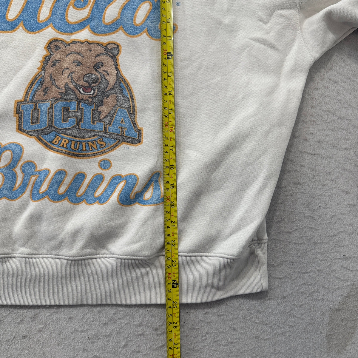 Hollister UCLA Bruins White Boxy Crewneck Sweatshirt Size M photo 5
