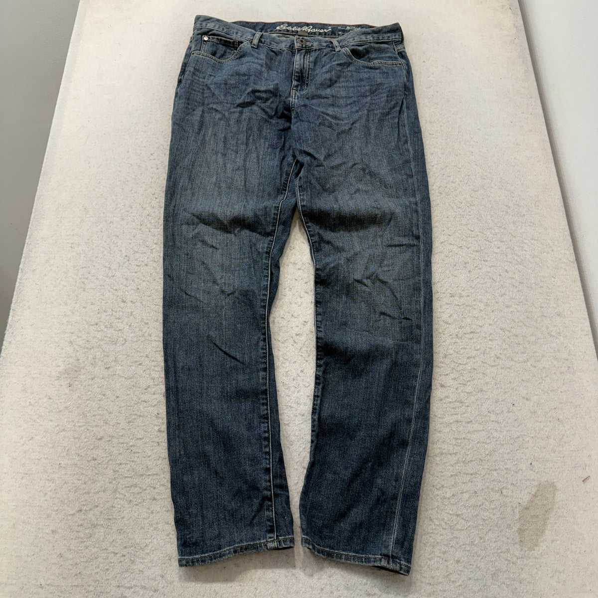Eddie Bauer Boyfriend Slim Jeans Women's Medium Wash Blue Denim Size 8 photo 1