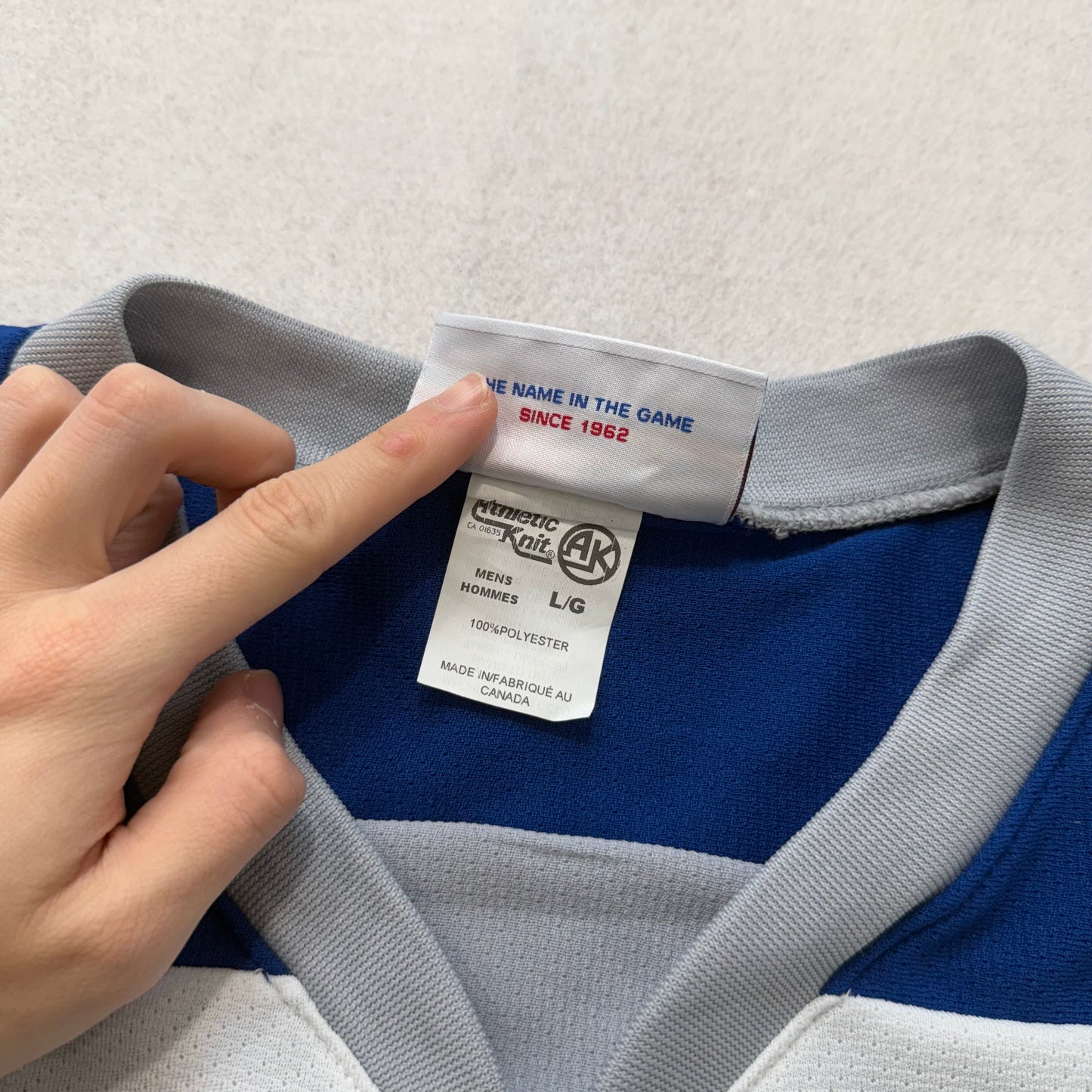 Athletic Knit Men's White Blue Striped Polyester Mesh Hockey Jersey Logo Size L