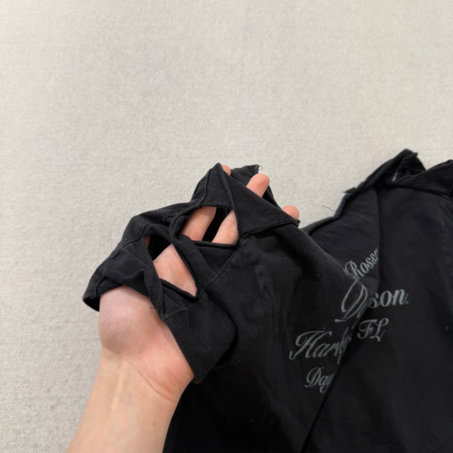 Harley-Davidson Women's T-Shirt Shredded Short Sleeve V-Neck Wing Graphic Size L