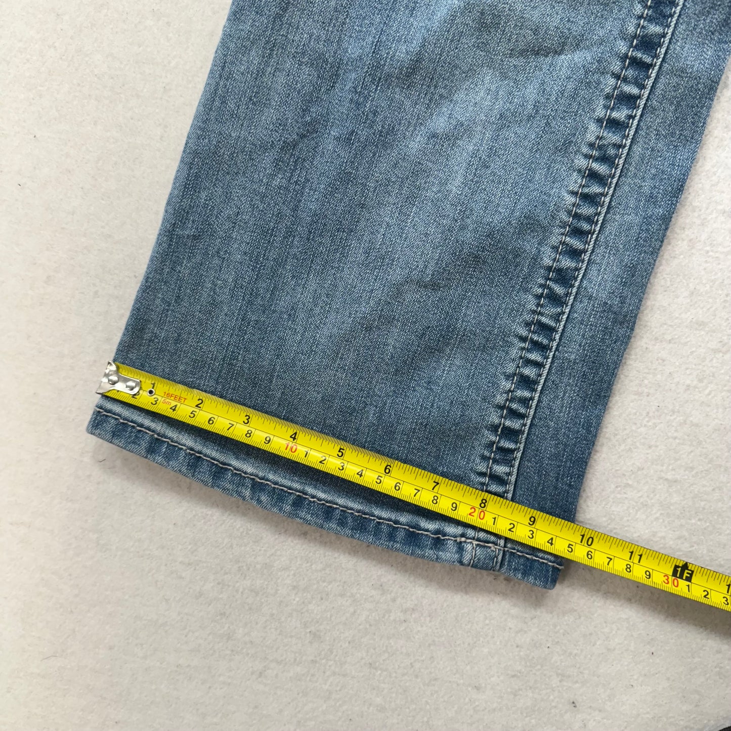 Seven7 Women's Medium Blue Denim Bootcut Jeans Embroidered Snap Pockets Size 16