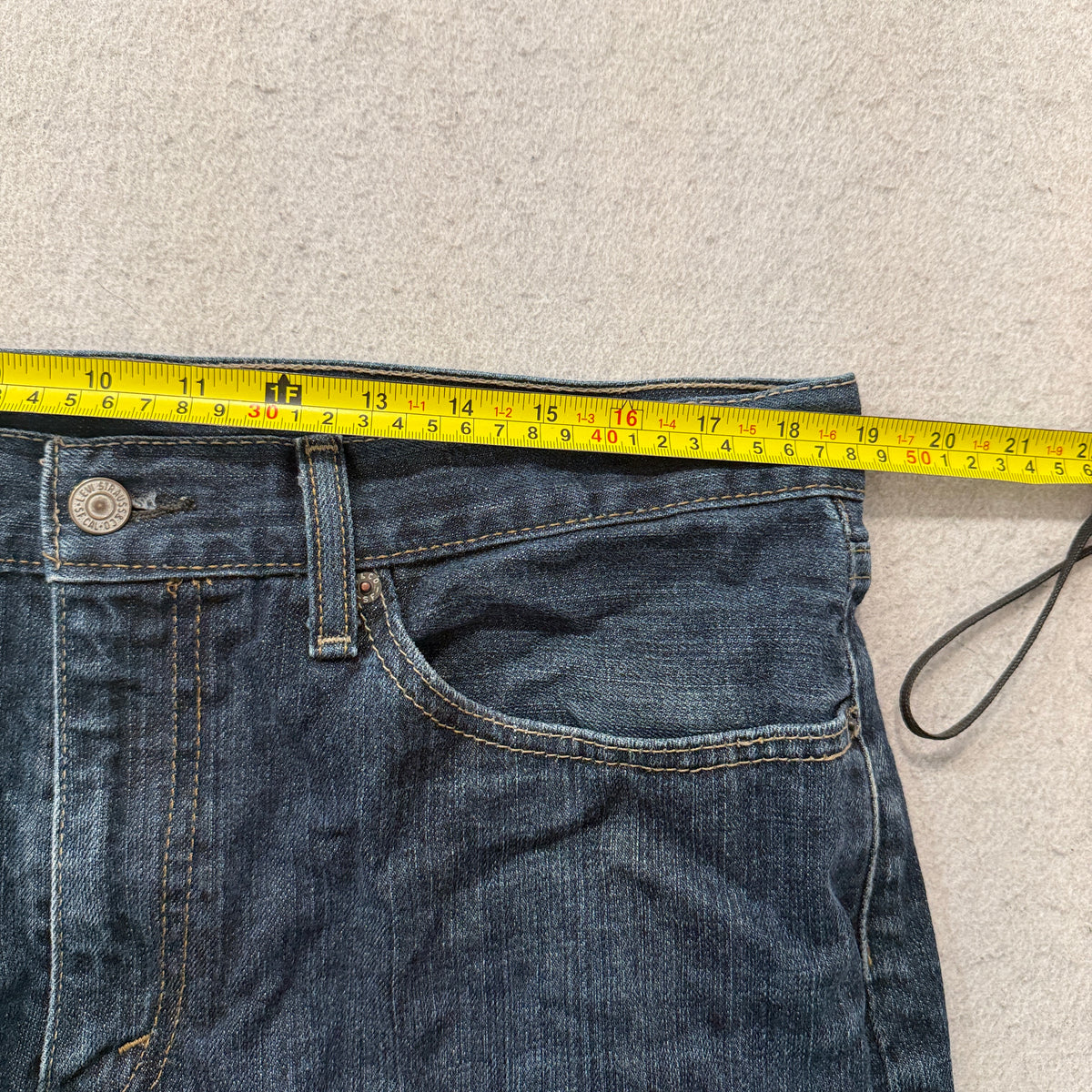Levis Dark Wash Straight Leg Jeans Size 38x30 photo 4