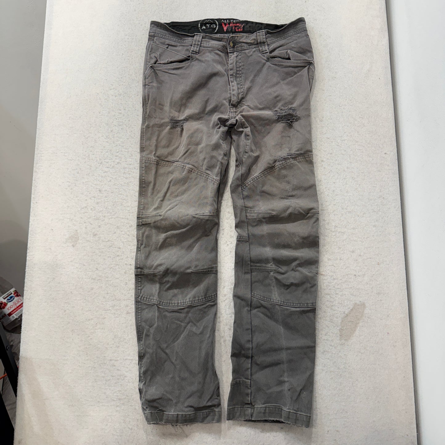 Wrangler All Terrain Gear Men's Grey Utility Pants Pockets Classic Size 34x32