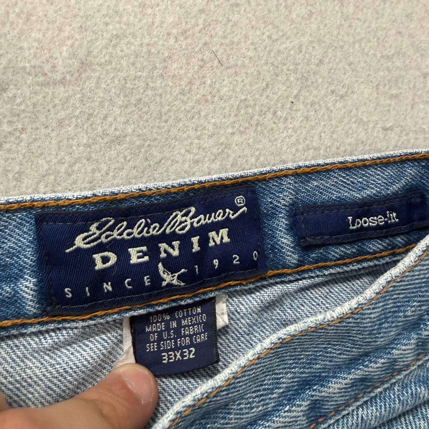 Vintage Eddie Bauer Men's Blue Denim Jeans Loose Fit Outdoor Pockets Size 33x32