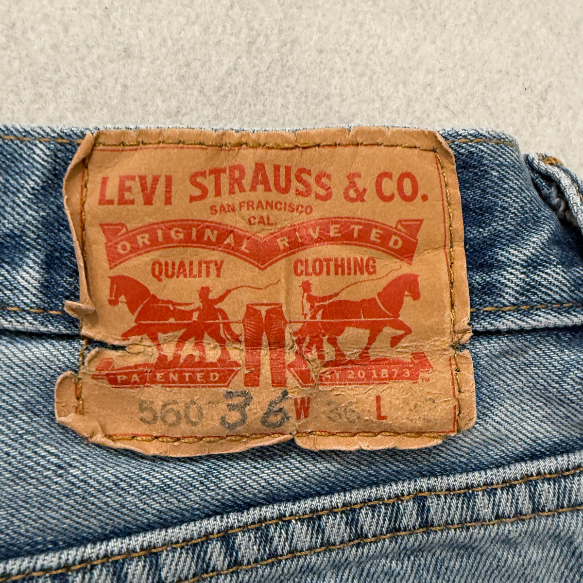 Levis 560 Loose Fit Jeans Size 36x32 photo 7