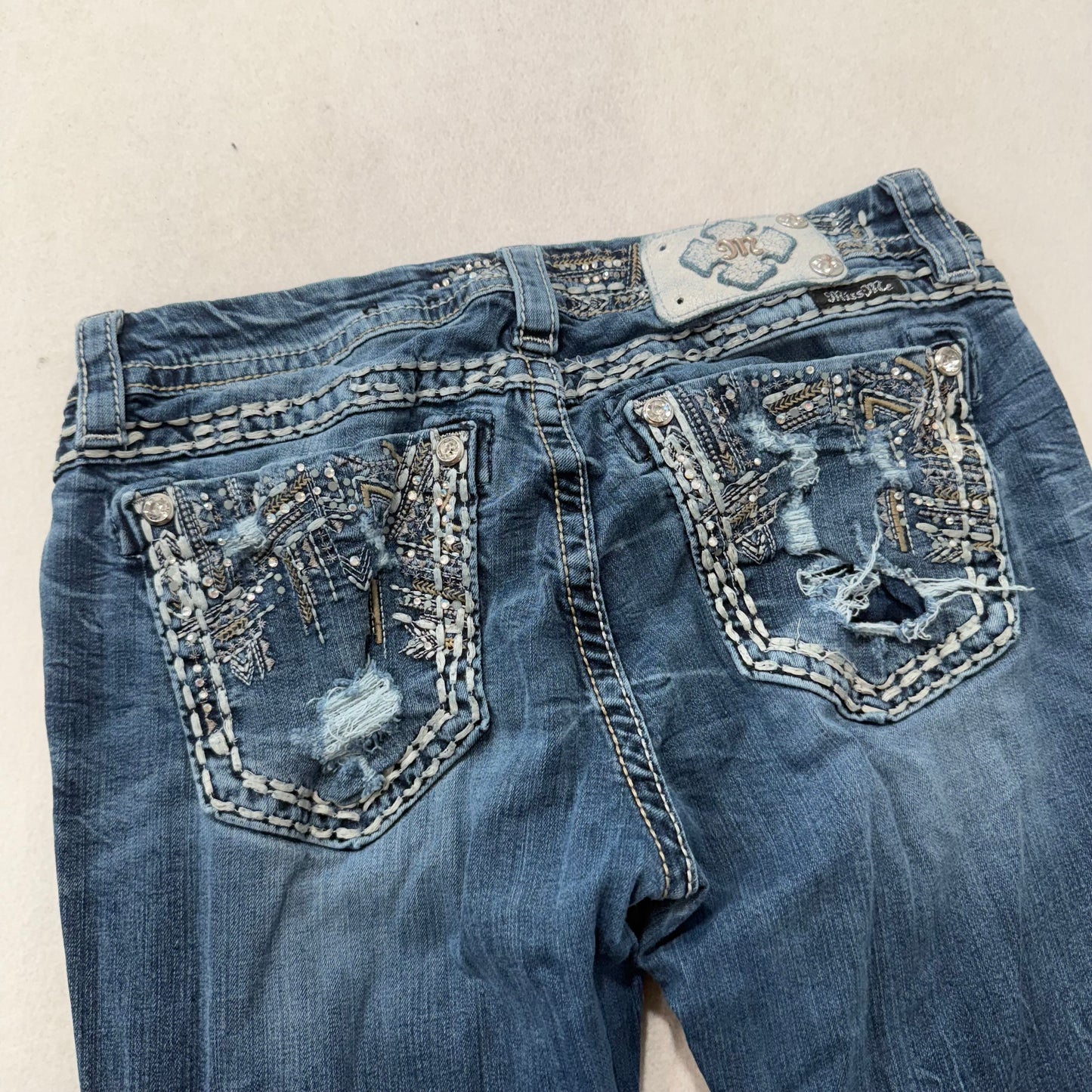 Miss Me Women Blue Denim Straight Leg Jean Embellished Rhinestone Pocket Size 30