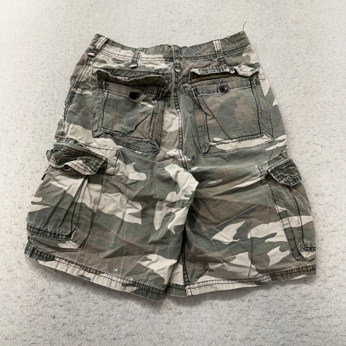 Wearfirst Camo Cargo Shorts Size 12 photo 2