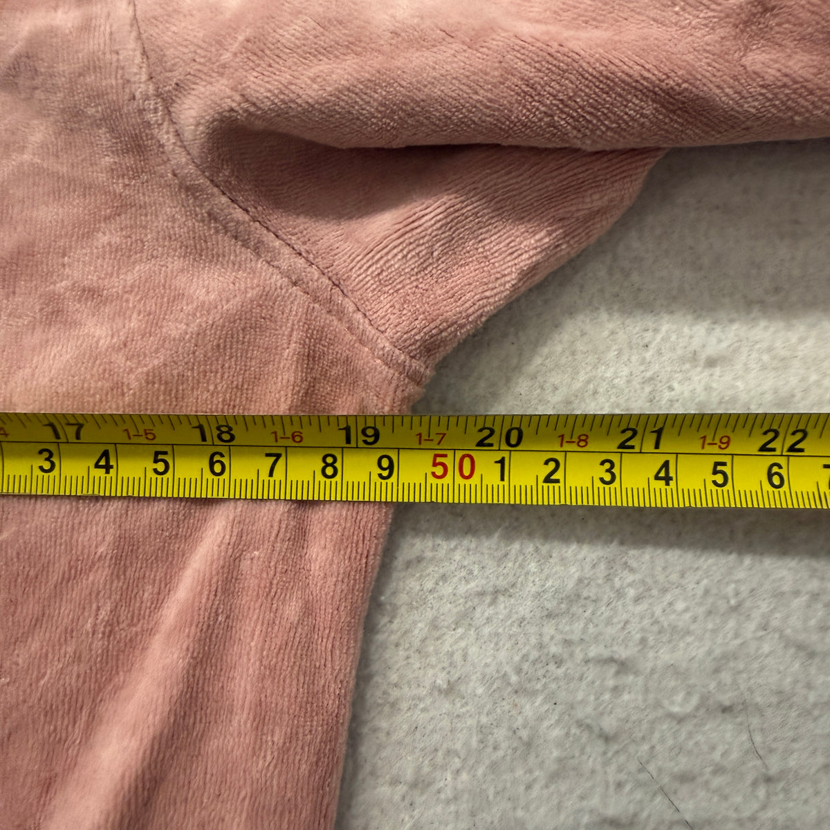 Vintage Juicy Couture Women's Dusty Pink Velour Zip-Up Hoodie Pockets Size S