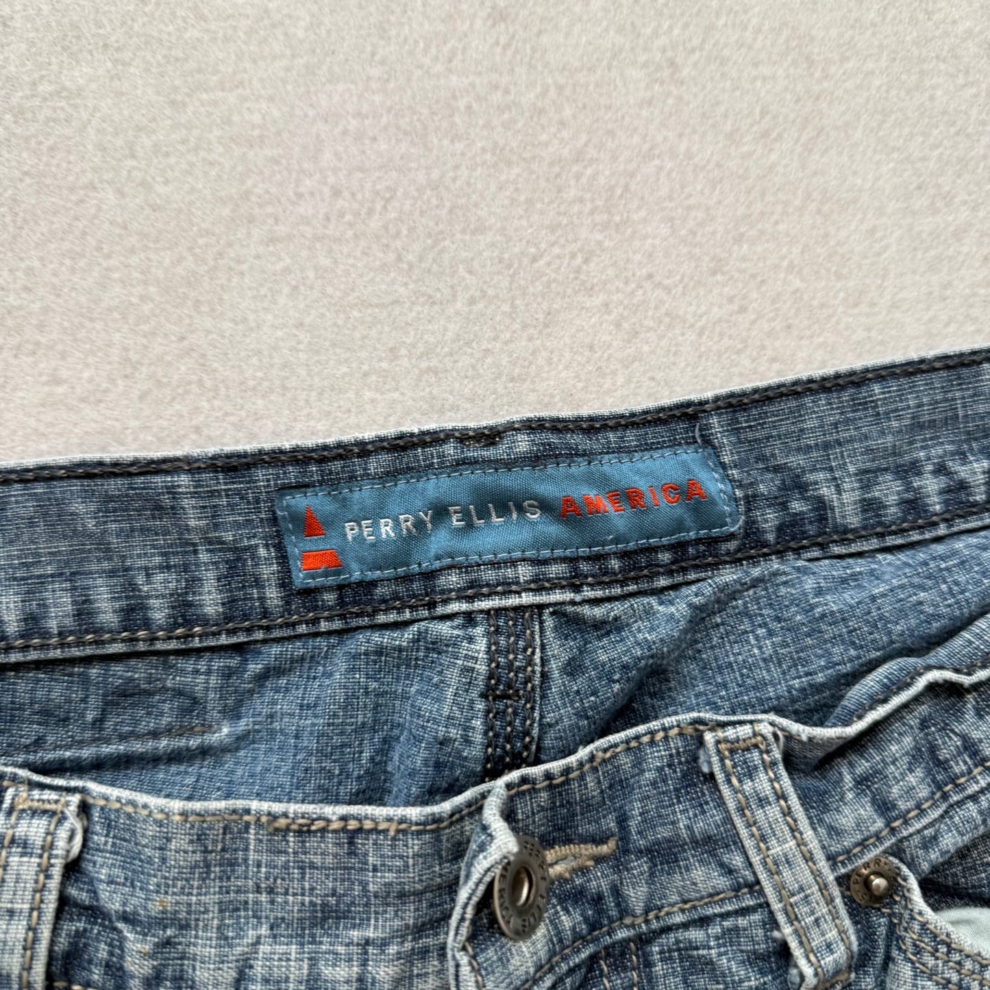 Perry Ellis Men Medium Wash Blue Denim Baggy Carpenter Short Hammer Loop Size 36