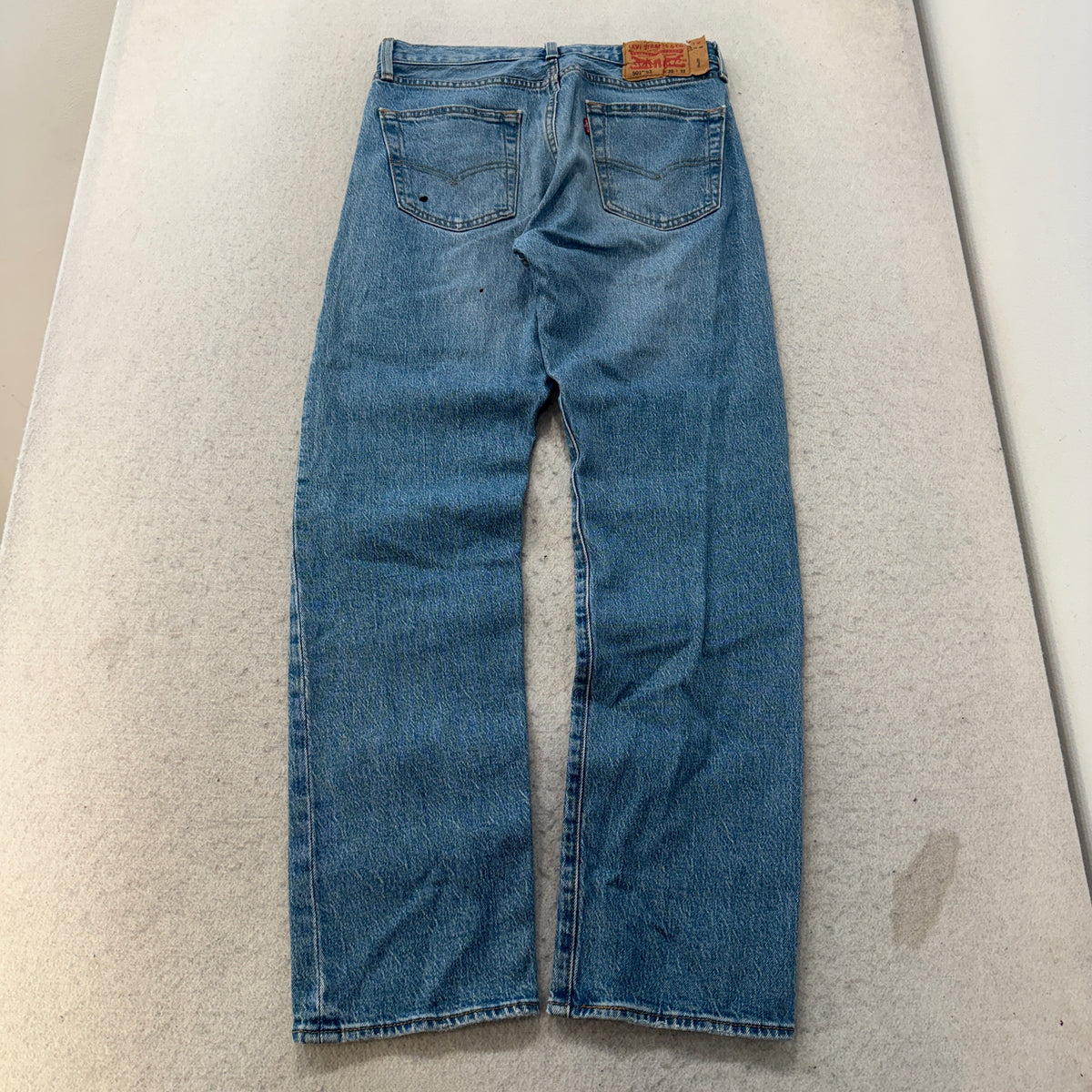 Levis 501 93 Straight Light Wash Jeans Size 30x32 photo 2
