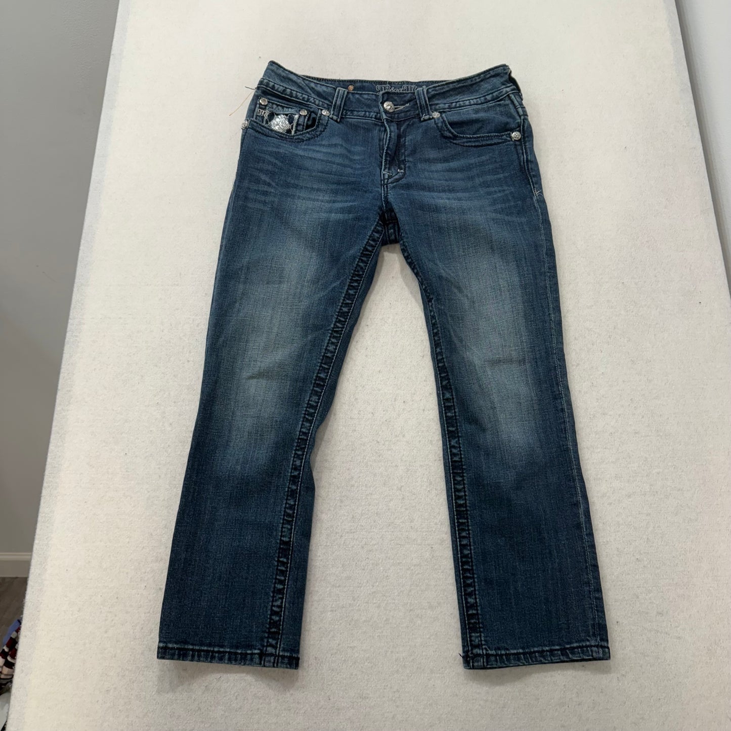 Miss Me Boyfriend Womens Dark Blue Denim Capri Jeans Sequins Flap Pocket Size 27