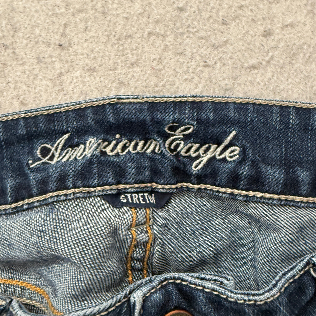 American Eagle Favorite Boyfriend Stretch Denim Cutoff Shorts Dark Wash Size 10 photo 3