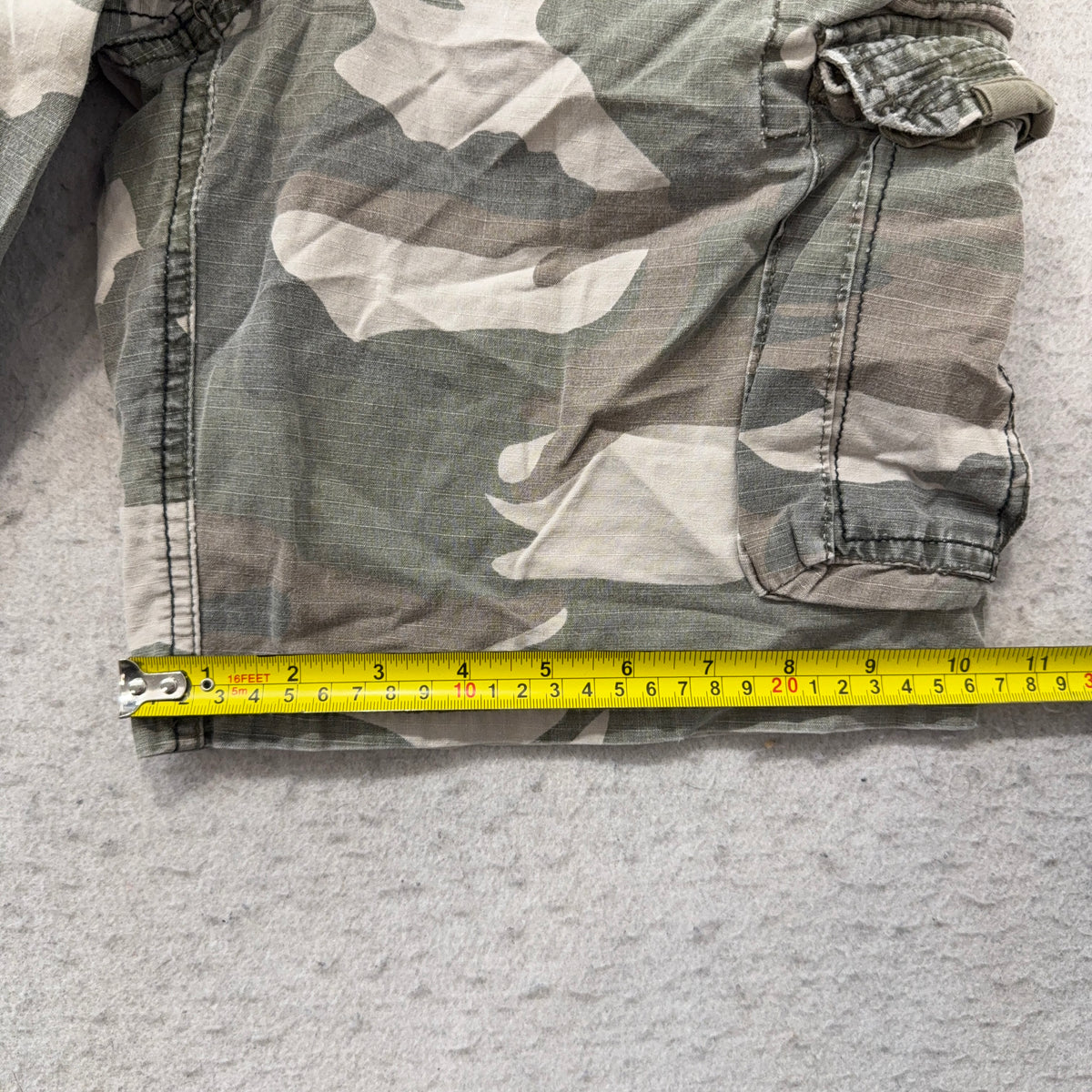 Wearfirst Camo Cargo Shorts Size 12 photo 5