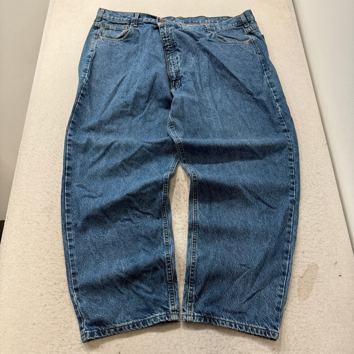 Carhartt Relaxed Fit Jeans Men's Medium Wash Blue Denim Workwear Size 46 photo 1