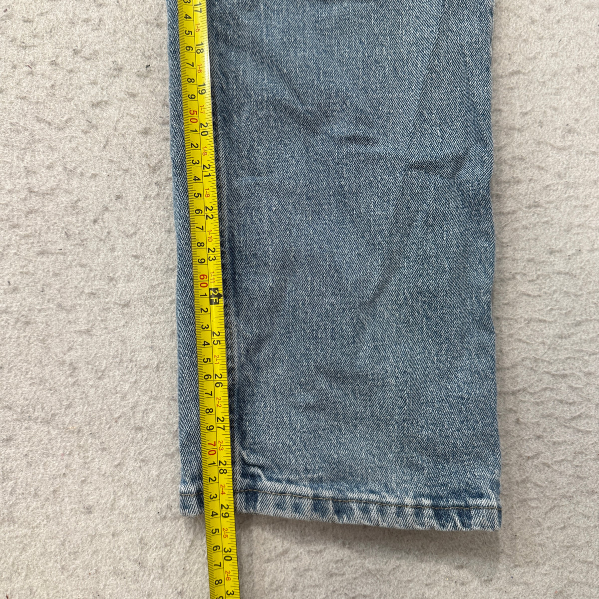 Wrangler Relaxed Fit Light Wash Jeans Size 38x30 photo 5